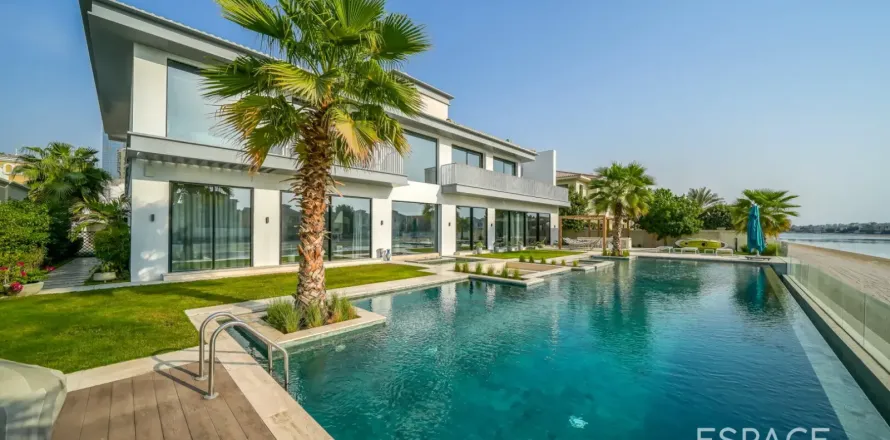 Villa a Palm Jumeirah, Dubai, EAU 5 camere da letto, 836 mq. № 738047