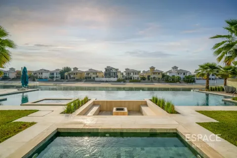 Villa in vendita a Palm Jumeirah, Dubai, EAU 5 camere da letto, 836 mq. № 738047 - foto 11