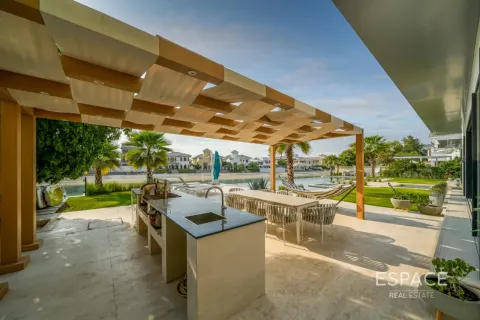 Villa in vendita a Palm Jumeirah, Dubai, EAU 5 camere da letto, 836 mq. № 738047 - foto 12