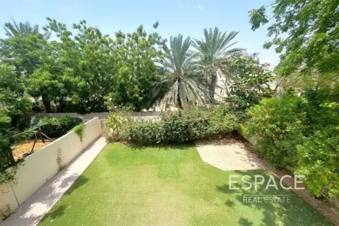 The Springs, Dubai, संयुक्त अरब अमीरात में विला, 3 बेडरूम, 209 वर्ग मीटर, संख्या 738304 - फ़ोटो 13