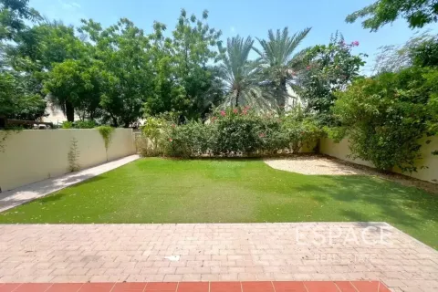 The Springs, Dubai, संयुक्त अरब अमीरात में विला, 3 बेडरूम, 209 वर्ग मीटर, संख्या 738304 - फ़ोटो 14