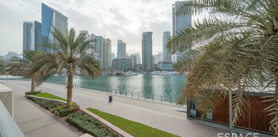 Byt v Dubai Marina, SAE 3 ložnice, 266 m² Č.: 738465
