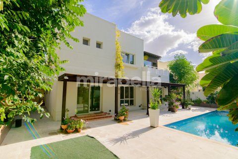 Vila di Meadows, Dubai, UEA 4 kamar tidur, 576.1 m2 nomor 380325