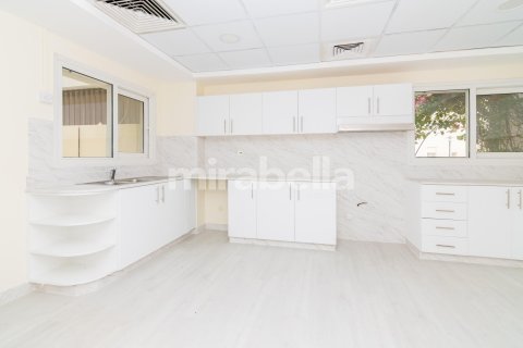 Vilă de închiriat în Meadows, Dubai, EAU 4 dormitoare, 576.1 mp. №380325 - poză 5