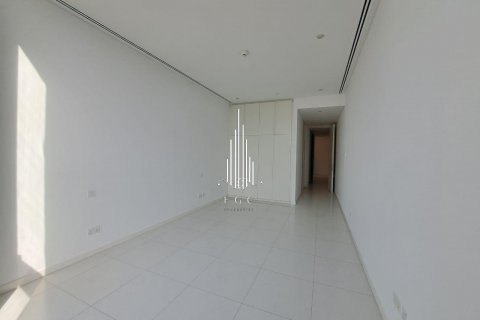 Снять в аренду квартиру в Corniche Road, Абу-Даби, ОАЭ 4 спальни, 204.4м2, № 535215 - фото 11