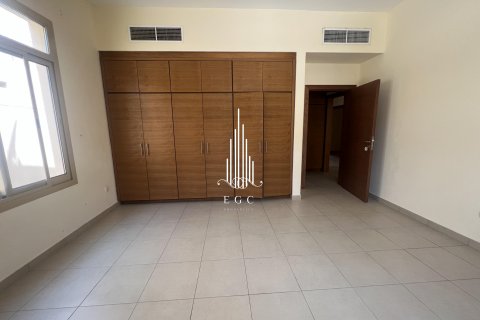 Khalifa City、Abu Dhabi、UAE にあるヴィラの賃貸物件 5ベッドルーム、520 m2、No535220 - 写真 13