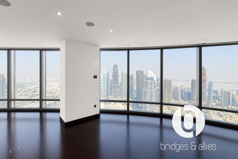 Huoneisto Downtown Dubai (Downtown Burj Dubai), Arabiemiraatit 2 makuuhuonetta, 175 m2 № 722583
