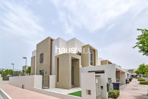 Villa in Arabian Ranches 2, Dubai, VAE 4 slaapkamers, 242 vr.m. nr 626770