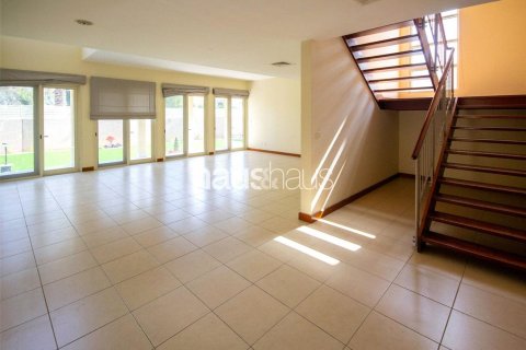 Зняти в оренду віллу в Арабиан Ранчес, Дубай, ОАЕ 5 спалень, 450м2, № 626772 - фото 4