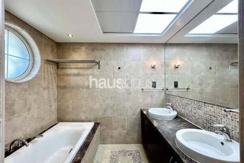 Villa zur Miete in Jumeirah Park, Dubai, VAE 3 Schlafzimmer, 294 m2 Nr. 626771 - Foto 13