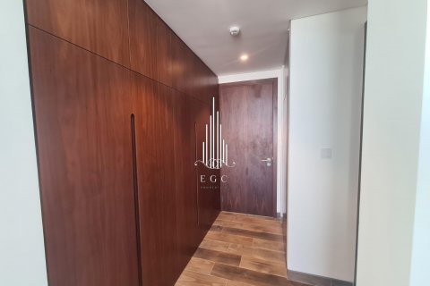 Villa zur Miete in Abu Dhabi, VAE 5 Schlafzimmer, 779.9 m2 Nr. 535150 - Foto 13