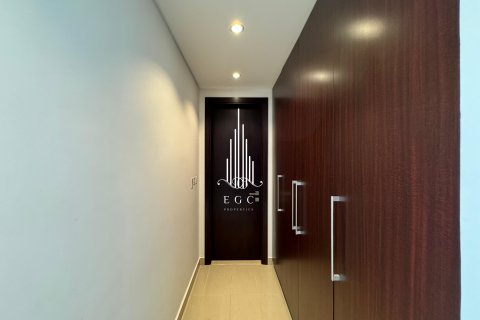 Huoneisto Al Reem Island, Abu Dhabi, Arabiemiraatit 4 makuuhuonetta, 277.1 m2 № 535151 - kuva 13