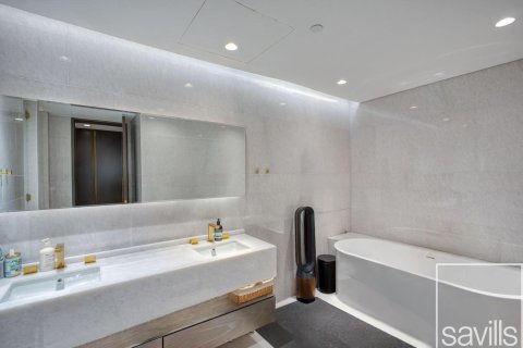 Apartamento en alquiler en Palm Jumeirah, Dubai, EAU 2 dormitorios, 180.79 m2 № 747548 - foto 9