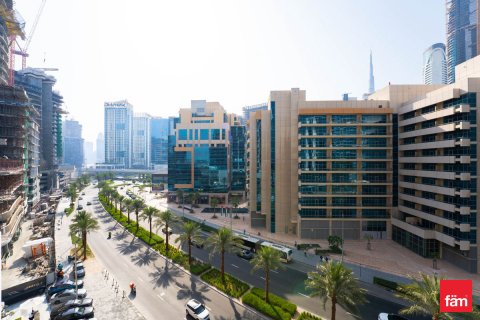 Lägenhet till försäljning i Business Bay, Dubai, UAE 56.6 kvm Nr. 721643 - fotografi 15