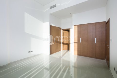 דירה למכירה ב Al Raha Beach, Abu Dhabi, איחוד האמירויות 2 חדרי שינה, 128 מ"ר, מספר 716190 - תמונה 3