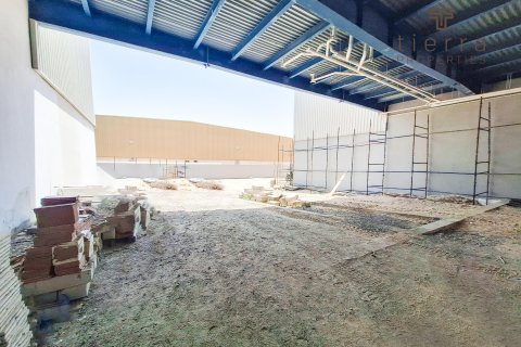 Magazinë në Al Quoz, Dubai, Emiratet e Bashkuara Arabe 3911.2 m2. № 571571 - Foto 6