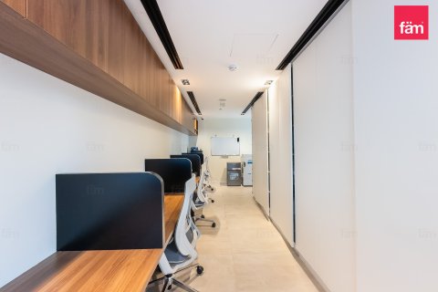 Oficina en alquiler en Business Bay, Dubai, EAU 200.2 m2 № 703623 - foto 16
