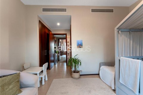 Villa en venta en Arabian Ranches, Dubai, EAU 2 dormitorios, 175 m2 № 625838 - foto 11