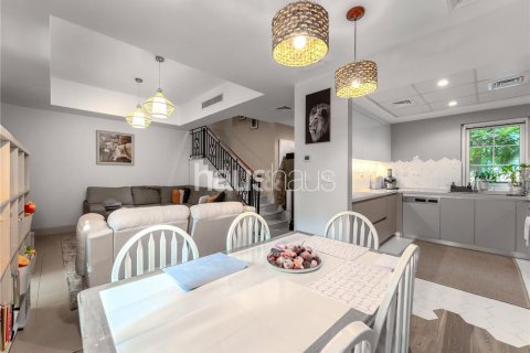 Villa i Arabian Ranches, Dubai, UAE 2 soveværelser, 175 kvm № 625838