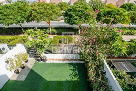 Townhouse în Dubai Land, Dubai, EAU 3 dormitoare, 161 mp.  №758964