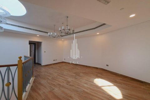 Villa en alquiler en Al Bateen, Abu Dhabi, EAU 4 dormitorios, 430 m2 № 534208 - foto 25