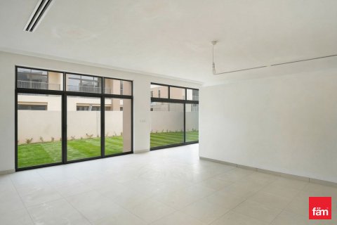 Villa in Dubai, UAE 4 bedrooms, 255 sq.m. № 698902 - photo 5