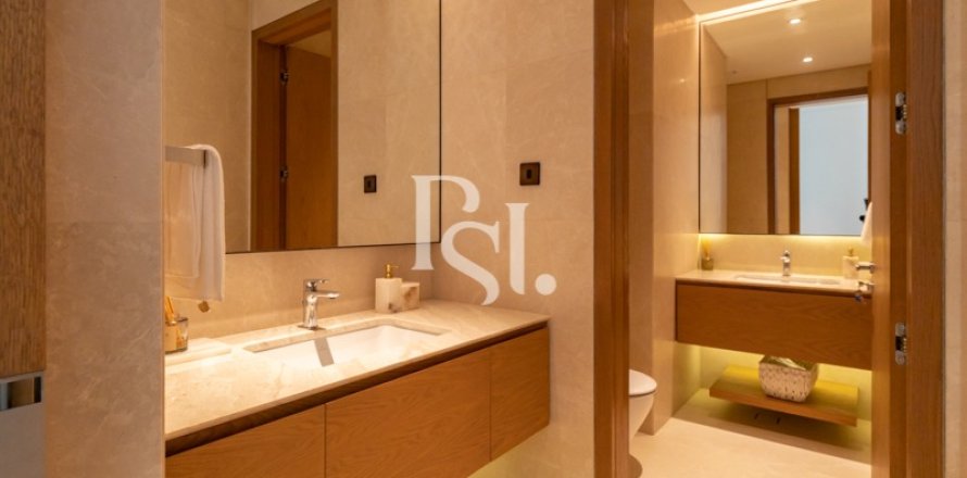 Vilă în Saadiyat Island, Abu Dhabi, EAU 5 dormitoare, 538 mp.  №716347