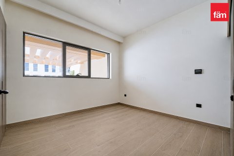 Villa in Dubai, UAE 4 bedrooms, 144 sq.m. № 760901 - photo 16