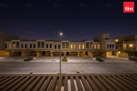 Villa in Dubai, UAE 4 bedrooms, 144 sq.m. № 760901 - photo 25