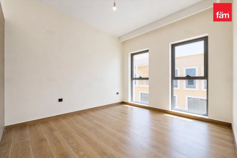 Villa in Dubai, UAE 4 bedrooms, 144 sq.m. № 760901 - photo 9