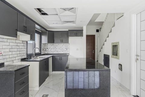 Müüa ridamaja asukohaga Dubai, AÜE: 3 magamistoaga, 174.75 m² Nr 748770 - pilt 4