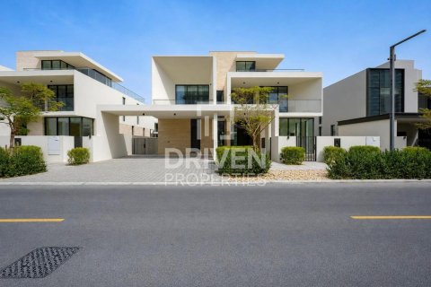 Villa in Dubai Hills Estate, UAE 5 bedrooms, 960.25 sq.m. № 756820