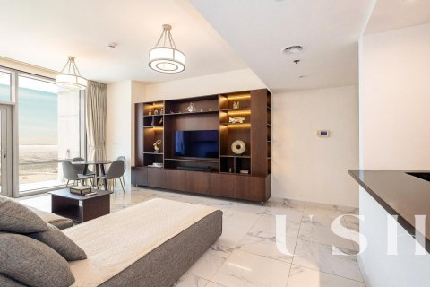 Business Bay, Dubai, UAE의 아파트 침실 1개, 90제곱미터 번호 621003