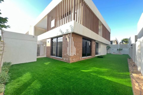 Vila na Yas Island, Abu Dhabi, UAE 5 spavaće sobe, 1016.5 m2 Br. 482228 - Slika 2