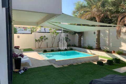 Vila na Yas Island, Abu Dhabi, UAE 5 spavaće sobe, 1016.5 m2 Br. 482228 - Slika 26