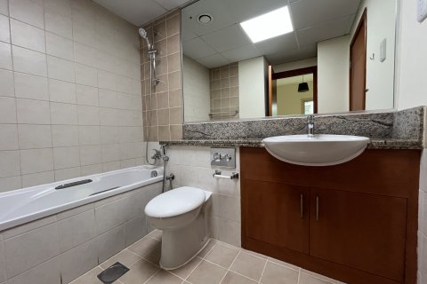 Apartemen di Dubai, UEA 2 kamar tidur, 102 m2 nomor 734166 - foto 2