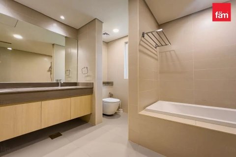 Városi lakóépület itt: Dubai, EAE, 5 hálószoba, 450 m², azonosító: 766671 - fénykép 3