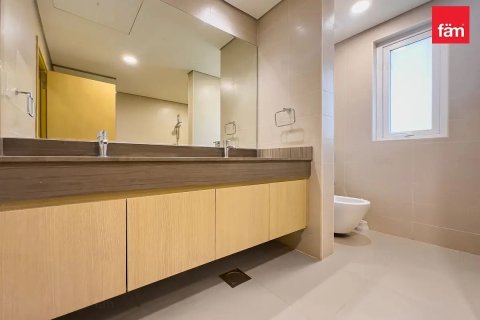 Városi lakóépület itt: Dubai, EAE, 5 hálószoba, 450 m², azonosító: 766671 - fénykép 4