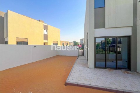 Таунхаус Dubai Land, Дубай, БАӘ-да 4 жатын бөлмелер, 216 м² № 626016 - фото 16