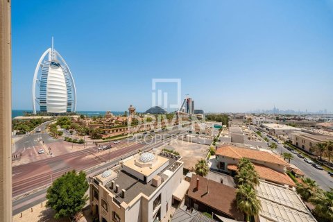 Apartment i Umm Suqeim, Dubai, UAE 1 soveværelse, 71.07 kvm № 768281