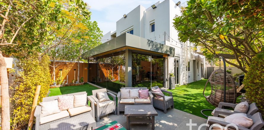 Városi lakóépület itt: Mudon, Dubai, EAE, 4 hálószoba, 230.31 m², azonosító: 753666