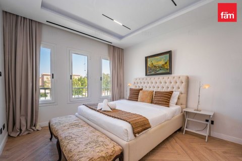 Villa sa Dubai, UAE 2 silid-tulugan, 250 sq.m. № 682046 - larawan 14