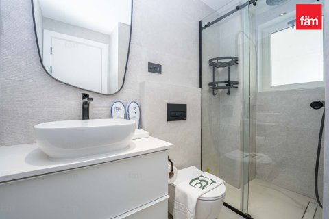 Villa sa Dubai, UAE 2 silid-tulugan, 250 sq.m. № 682046 - larawan 26