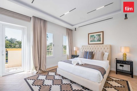 Villa sa Dubai, UAE 2 silid-tulugan, 250 sq.m. № 682046 - larawan 18