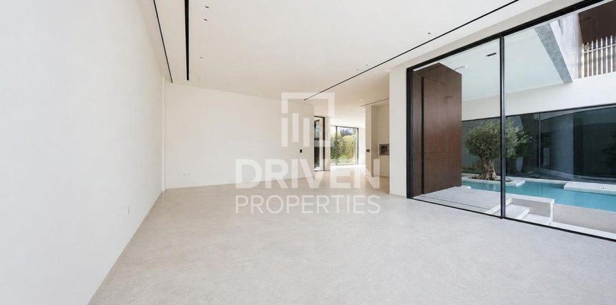 Βίλα σε Jumeirah, Dubai, ΗΑΕ 6 υπνοδωμάτια, 950.31 τ.μ. Αρ. 762053