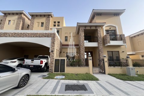 Vilă în Al Raha Beach, Abu Dhabi, EAU 5 dormitoare, 471.9 mp.  №476948