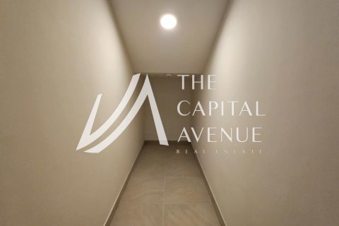 Huvila Saadiyat Island, Abu Dhabi, Arabiemiraatit 4 makuuhuonetta, 648 m2 № 768925 - kuva 10
