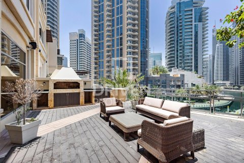 Dubai Marina, UAE의 임대용 빌라 침실 5개, 460.89제곱미터 번호 768380 - 사진 27