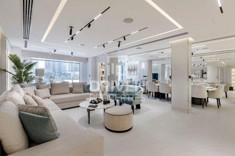 Villa in Dubai Marina, Dubai, VAE: 5 Schlafzimmer, 460.89 m2 Nr. 768380