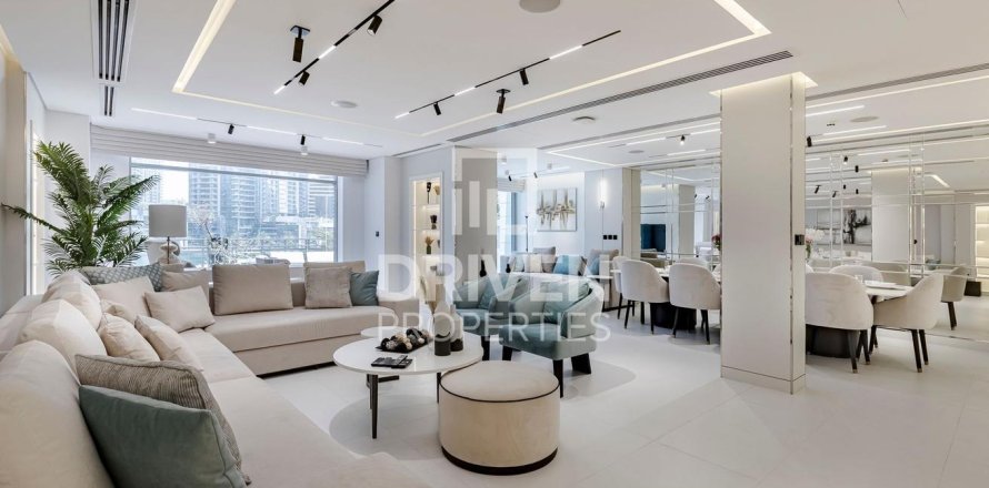 Dubai Marina, UAE의 빌라 침실 5개, 460.89제곱미터 번호 768380